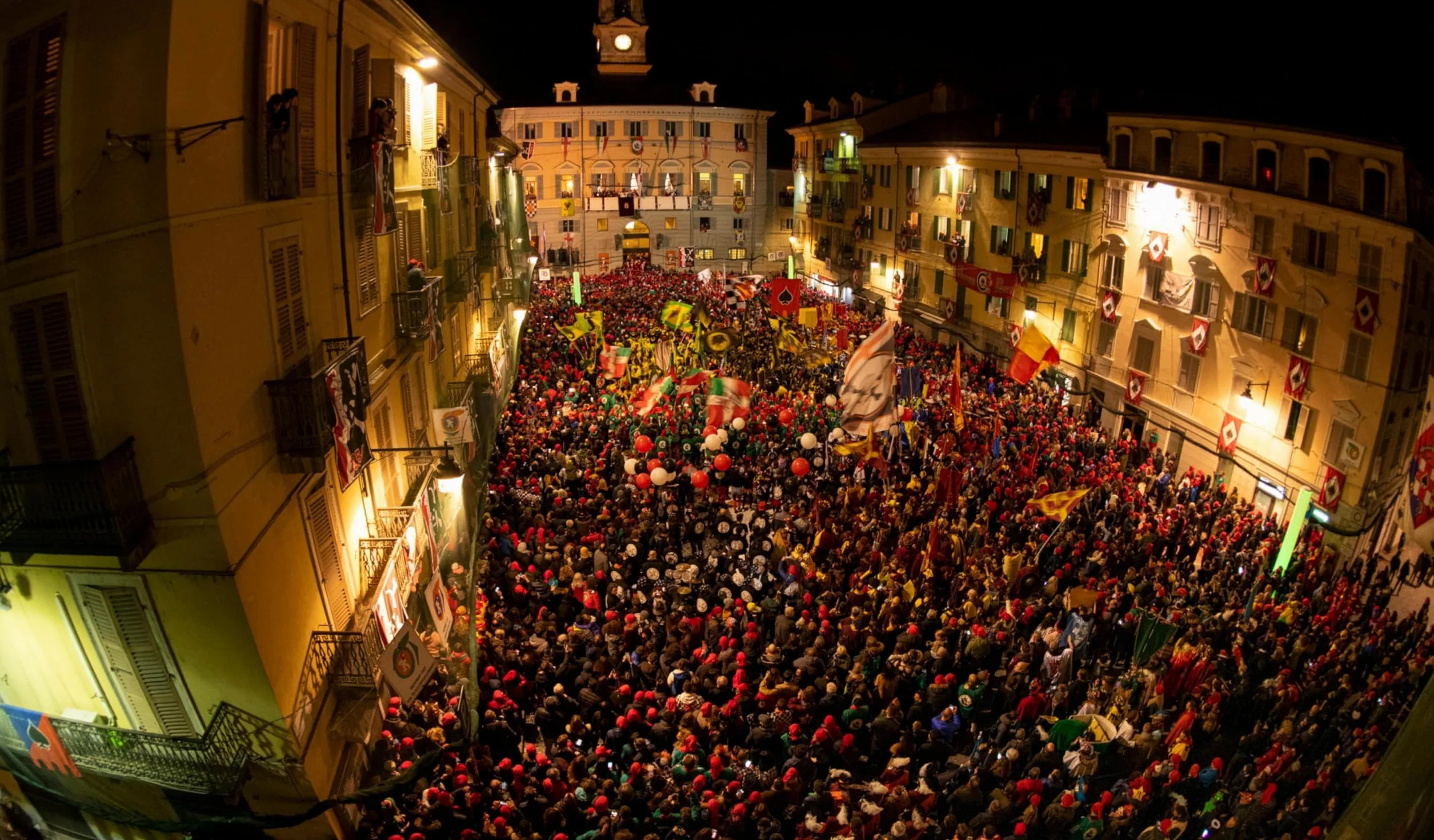 Lo storico carnevale di Ivrea. Dal 1194 ai giorni nostri. Ediz. a colori