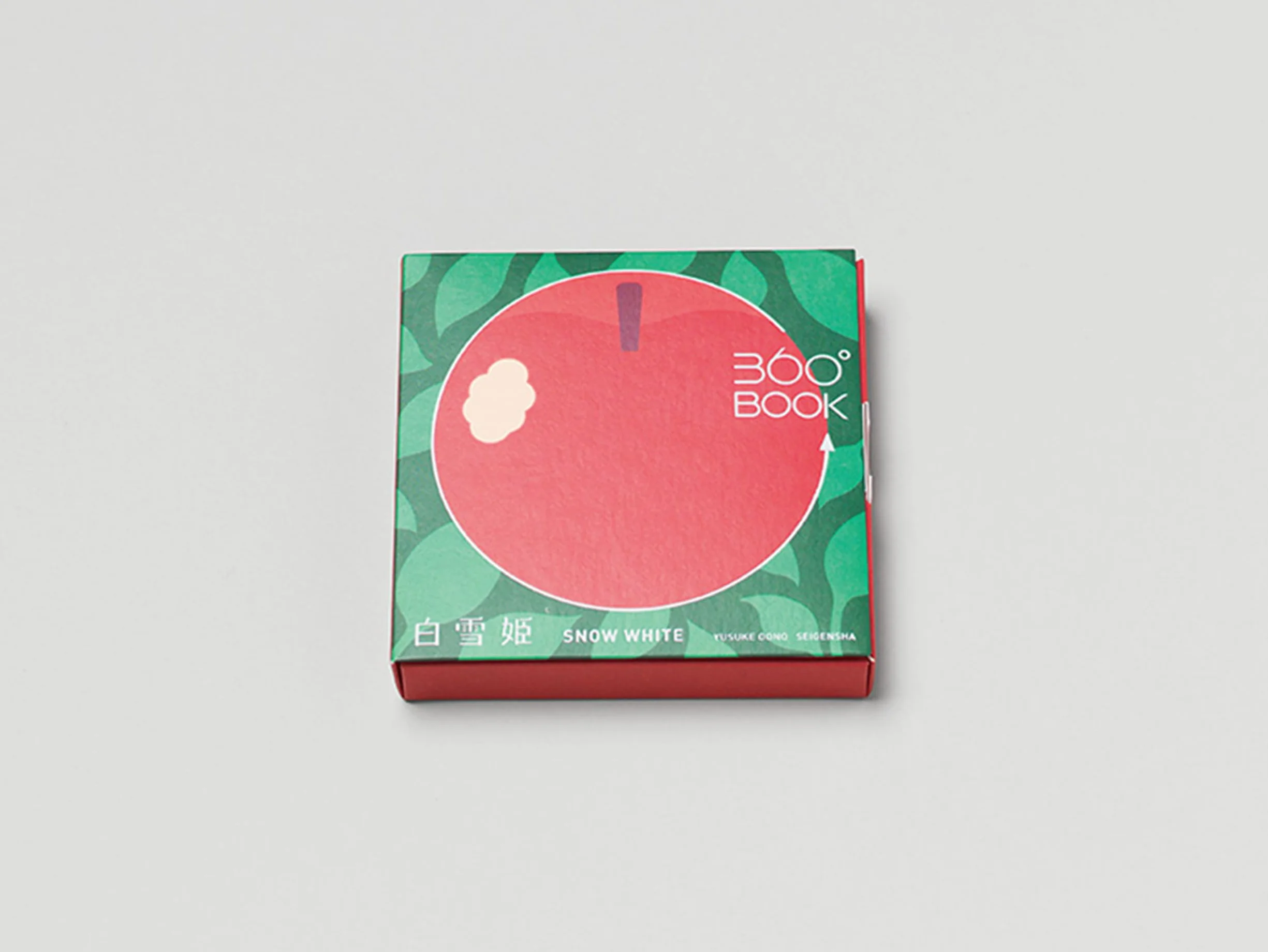 Snow White 360 Book - Yusuke Oono